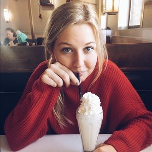 Meet your Posher, Devin